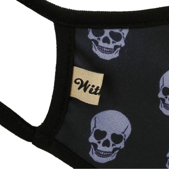 IN STOCK Fast Ship Black Skull Fashion Face Mask - Picture 3 of 6